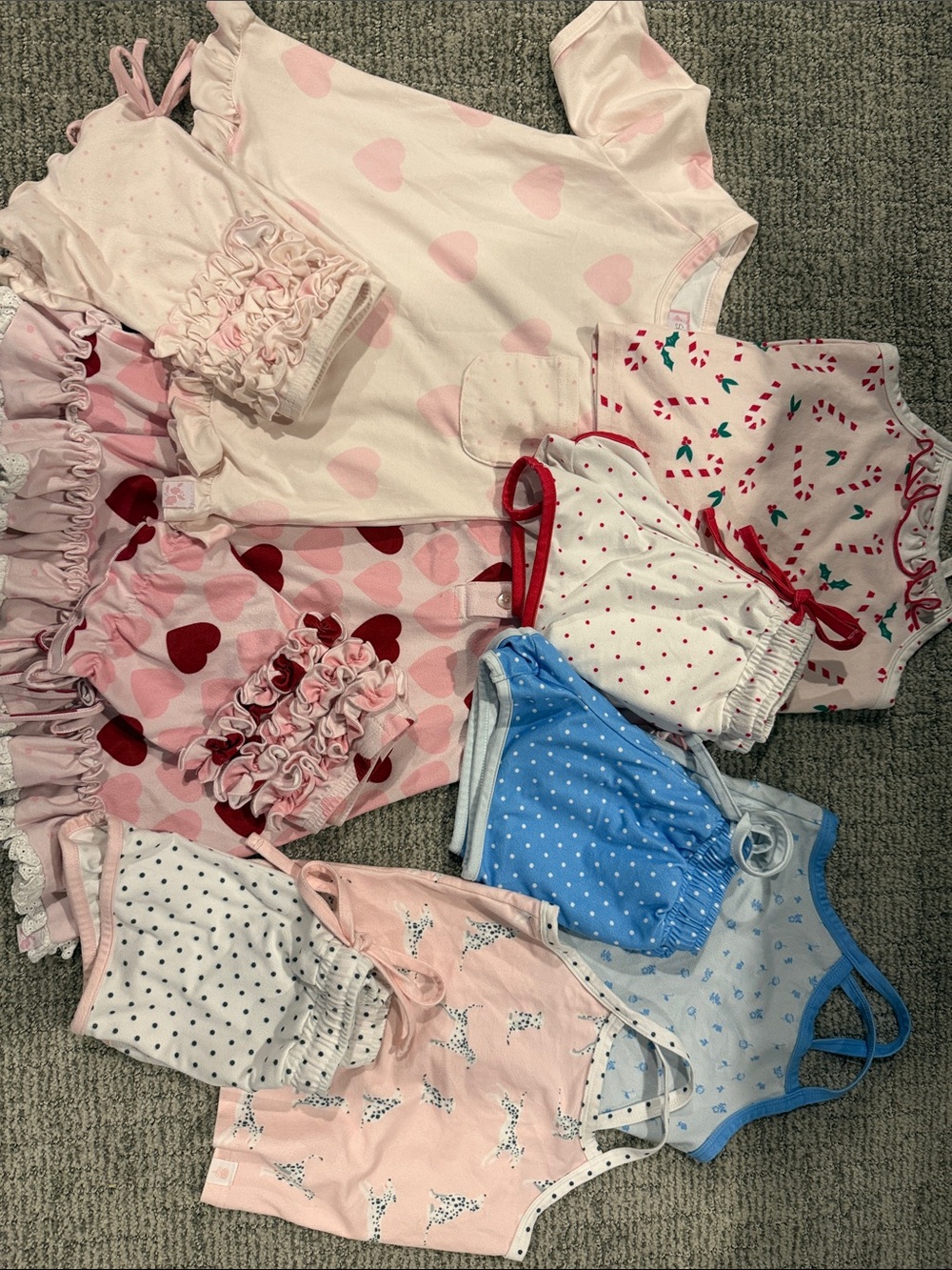 SweetHoney Girls 4T 5 Outfit Bundle Hearts Christmas Ruffle Boutique